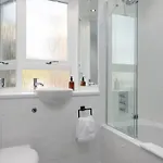 Two Double Bedroom On The Royal Mile Apartman *