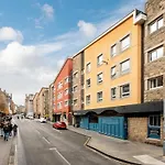 Apartman Two Double Bedroom On The Royal Mile