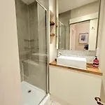 Διαμέρισμα 2 Bedroom Apt, 4 Beds, 3 Tv Near Fountain Park *