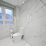 2-bedroom With Free Parking And Stunning Views 아파트