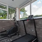 Luxurious Townhouse With Hot Tub Appartement *