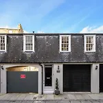 Apartment Queensferry Street Lane - Fantastic 2 Bedroom Centre Mews House With Free Secure Parking!