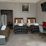 בית הארחה Kingston 3*