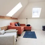 Stylish Mezzanine Loft In - Flat 5, Elgin House Edinburgh