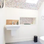 شقة Bright & Airy Mezzanine Loft In - Flat 4, Elgin House إدنبرة
