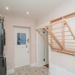 Spacious 5-bed With Garden Parking - Pass The Keys *