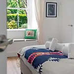 Stylish 2-bed Garden * Edinburgh