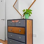 Stylish 2-bed Garden * Edinburgh