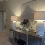 Stylish Georgian Main Door דירה *