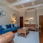 Georgian Elegance With Patio Garden West End - Pass The Keys 公寓