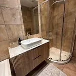 Cosy Stylish Flat - Pass The Keys *