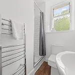 Modern Holyrood 1 Bedroom - אדינבורו