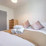 Elliot's Place Free Parking Sleep 4 Cosy Edinburgh