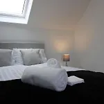 Διαμέρισμα West Luxury 5 Bedroom