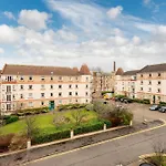 Appartement Stylish 2-bed Flat With Balcony Near Haymarket - Pass The Keys