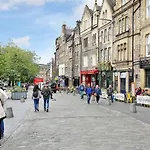 West Bow - Comfy 2 Bed On West Bow Overlooking Grassmarket Apartmán