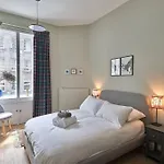 High Street - Modern Scandi Design In The Heart Of The Old Town!
