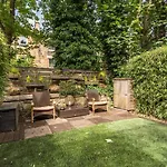 Σπίτι διακοπών Modern Holyrood Family Retreat *