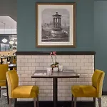 Hilton Carlton