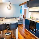 Lovely 2 Bedroom B-listed Converted Whisky Bond Εδιμβούργο