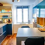 Lovely 2 Bedroom B-listed Converted Whisky Bond Διαμέρισμα