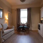 The Townhouse, Leith 4*