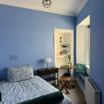 Flat ホームステイ