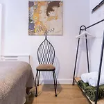 38 Bide Collective بيت ضيافة إدنبرة