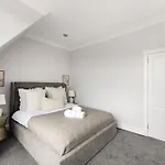 Bnbnova - 2br - West End - Near Castle