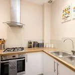 Apartmán Refined 2-bed Flat With Classic Charm Edinburgh