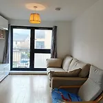 Anna Flat-spacious 2 Bed Flat With Free Parking And Quite Area * Edinburgh