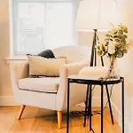 Apartamento Modern 2 Bed With Parking *