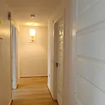 Anna Flat-spacious 2 Bed Flat With Free Parking And Quite Area Apartman *