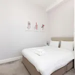 Refined 2-bed Flat With Classic Charm *