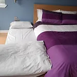 Habitación en casa particular The Retreat Edinburgh, 2-minute Walk To Bus Stop *