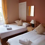 Garfield Bed & Breakfast 4*