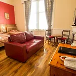 Corstorphine 3*