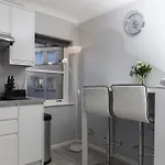 Διαμέρισμα Amazing - Annandale St Near The Playhouse - Free Parking *