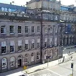 Travelodge Waterloo Place 3*