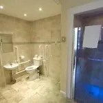Castle Street 3*
