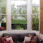 Cluaran House