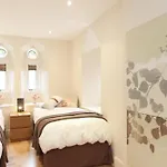 Apartament Church *