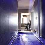 Hotel & Picardy Place
