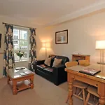 Fountain Court - Grove Apartahotel 4*