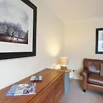 Joivy Historic Centre With Free Secure Parking - No Suvs Daire *