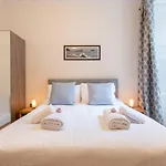Joivy Spacious Flat With Garden In Centre 아파트