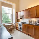דירה Joivy Spacious In New Town Prime Location *