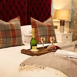 מלון The Roseate - Small Luxury Of The World 5*