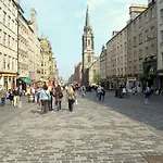 Royal Mile *