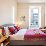 Charming, & Spacious Georgian 3 Bed